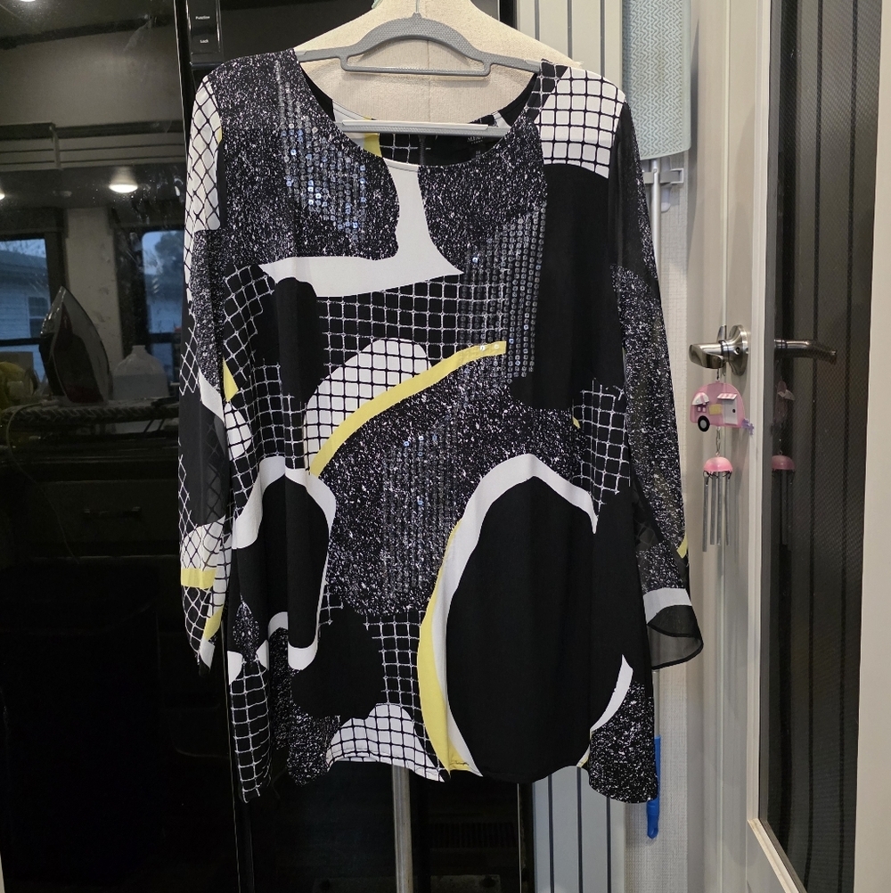 Alfani Black, White and Yellow Abstract Blouse - Picture 2 of 7
